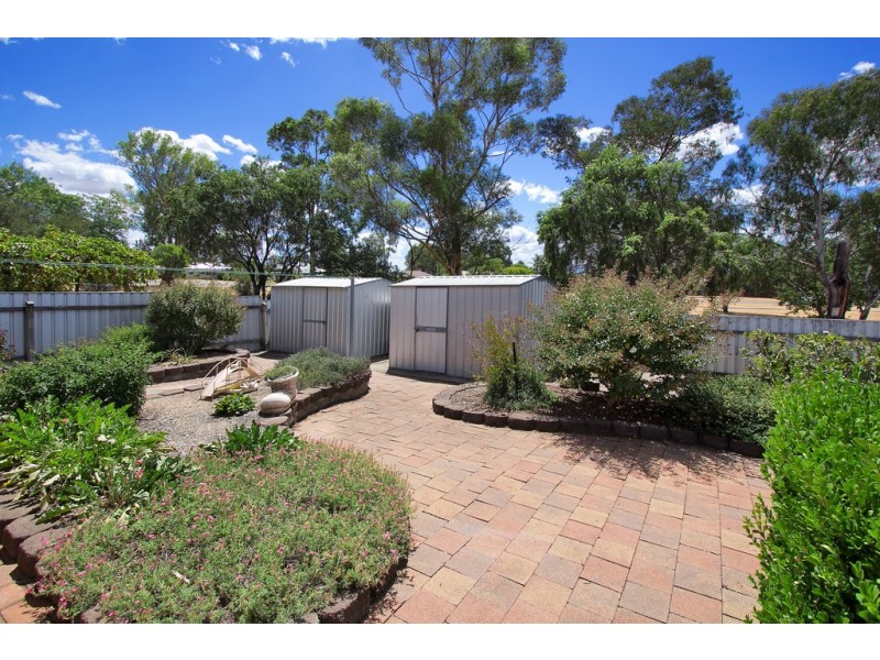7 Nowland Crescent, Westdale NSW 2340