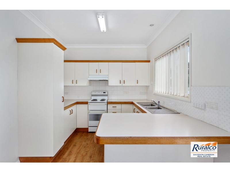 2/4 Gunn Place, Tamworth NSW 2340