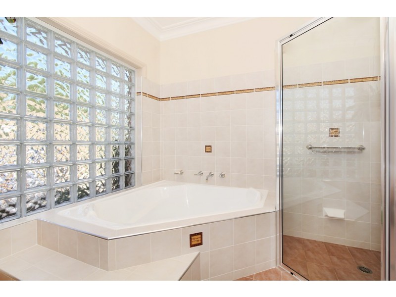 12 Lawrence Avenue, Tamworth NSW 2340