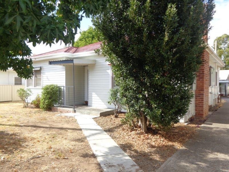 1/4 Alice Street, Tamworth NSW 2340