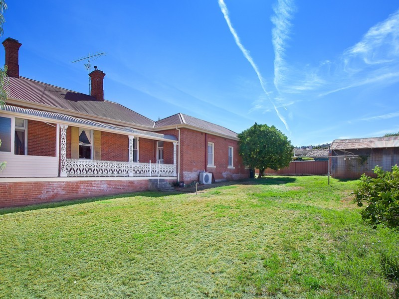 141 a-b Brisbane Street, East Tamworth NSW 2340