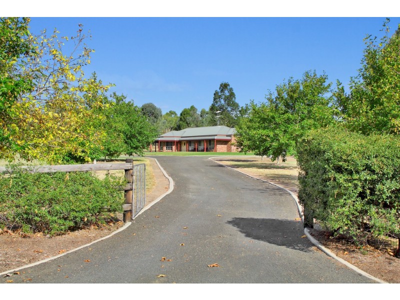 102 Urangera Drive, Tamworth NSW 2340