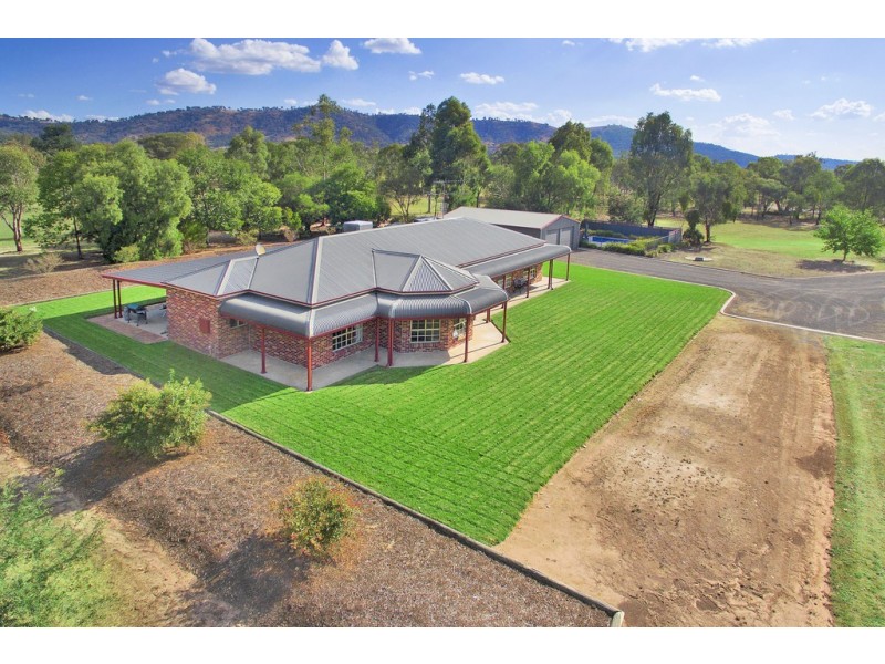 102 Urangera Drive, Tamworth NSW 2340