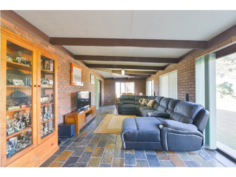 9 Kingswood Drive, Tamworth NSW 2340