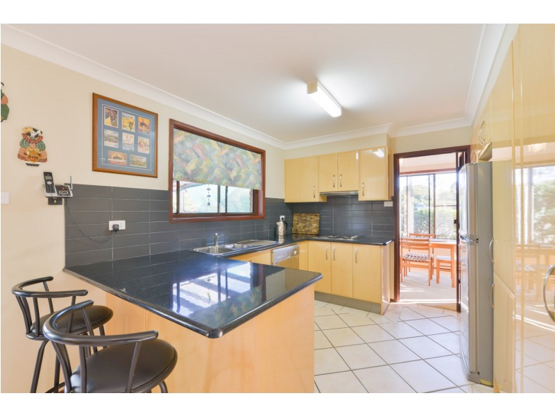 9 Kingswood Drive, Tamworth NSW 2340