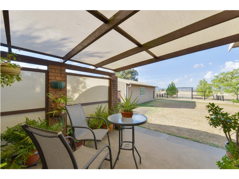 9 Kingswood Drive, Tamworth NSW 2340