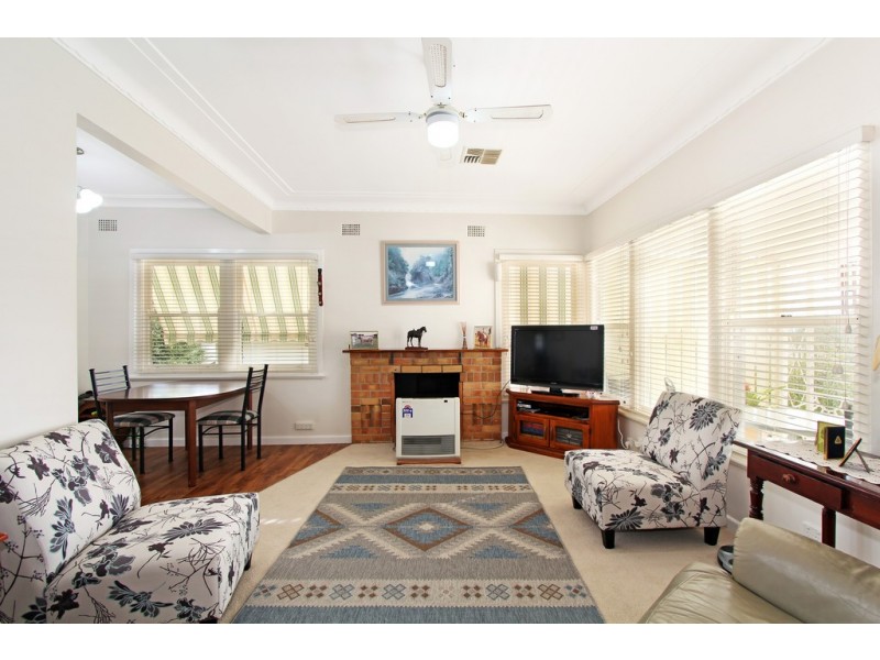 37 Phillip Street, Tamworth NSW 2340