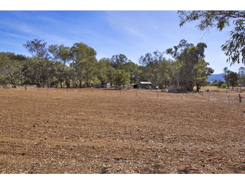 591 Moore Creek Road, Tamworth NSW 2340