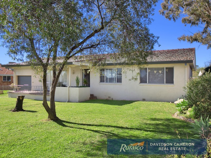 1 Campbell Road, Tamworth NSW 2340