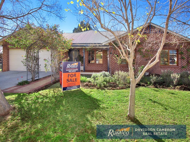 38 Peregrine Avenue, Tamworth NSW 2340