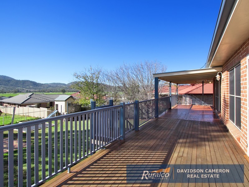 38 Peregrine Avenue, Tamworth NSW 2340