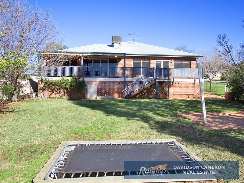 38 Peregrine Avenue, Tamworth NSW 2340