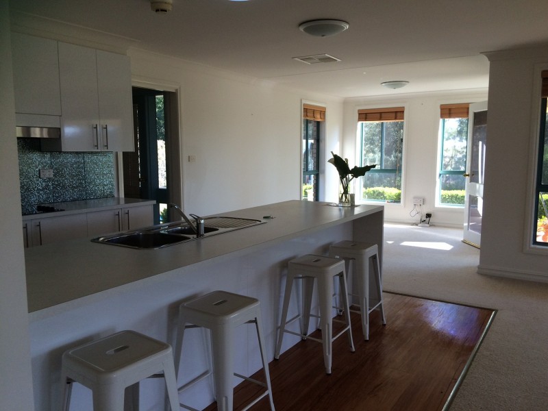 33 Phillip Lane, Tamworth NSW 2340