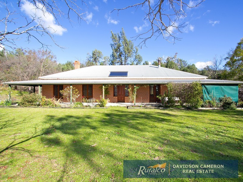 359 Yarrol Road, Kootingal NSW 2352