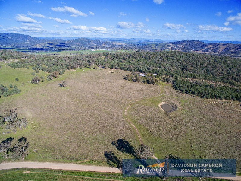 359 Yarrol Road, Kootingal NSW 2352