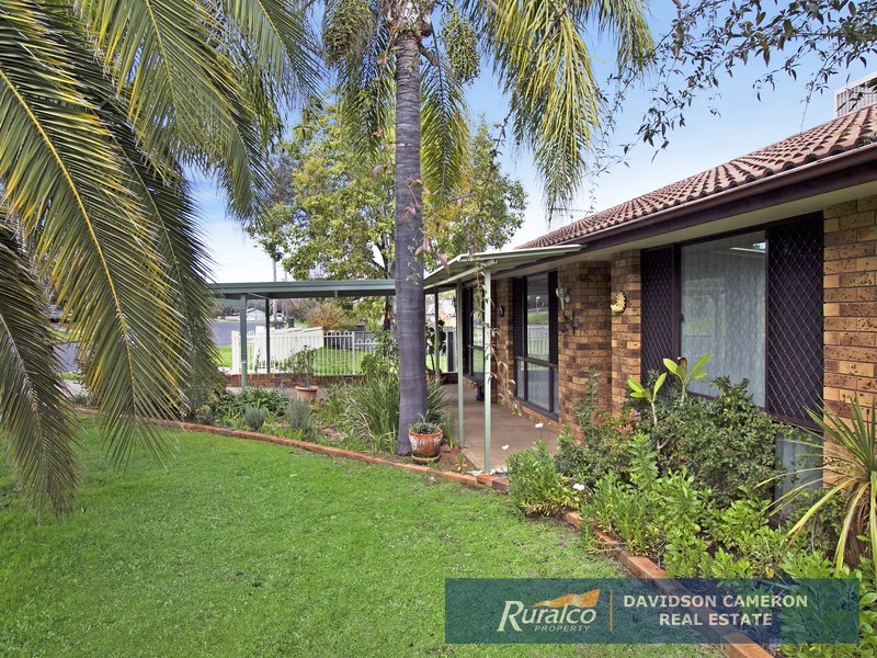 17 Angela Street, Tamworth NSW 2340