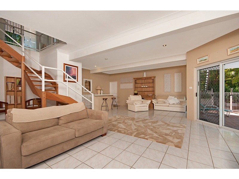 6 Valley Drive, Alstonville NSW 2477