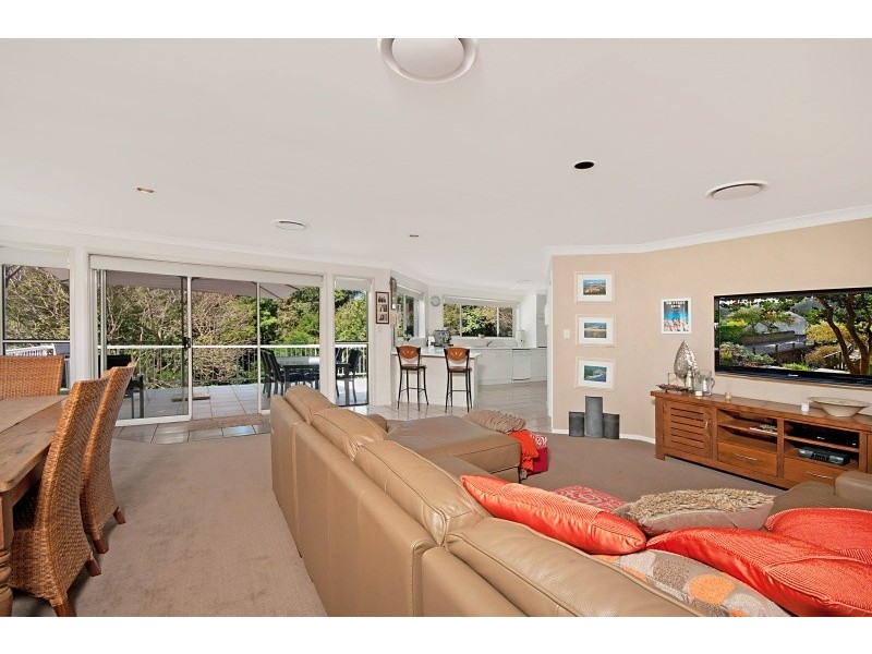 6 Valley Drive, Alstonville NSW 2477