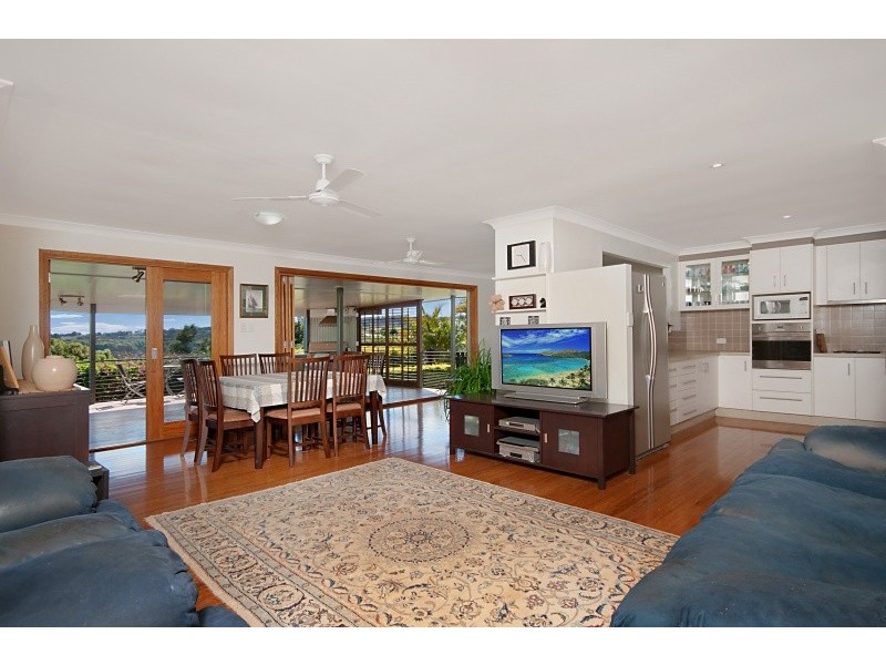 42 Whispering Valley Drive, Richmond Hill NSW 2480