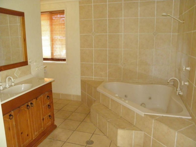 18 Ridgeland Close, Richmond Hill NSW 2480