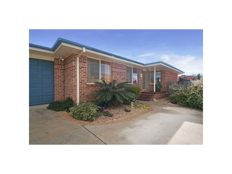 2/64 Hellyar Drive, Wollongbar NSW 2477