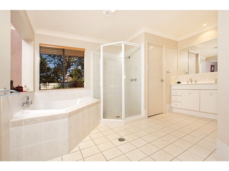 2 Hellyar Drive, Wollongbar NSW 2477