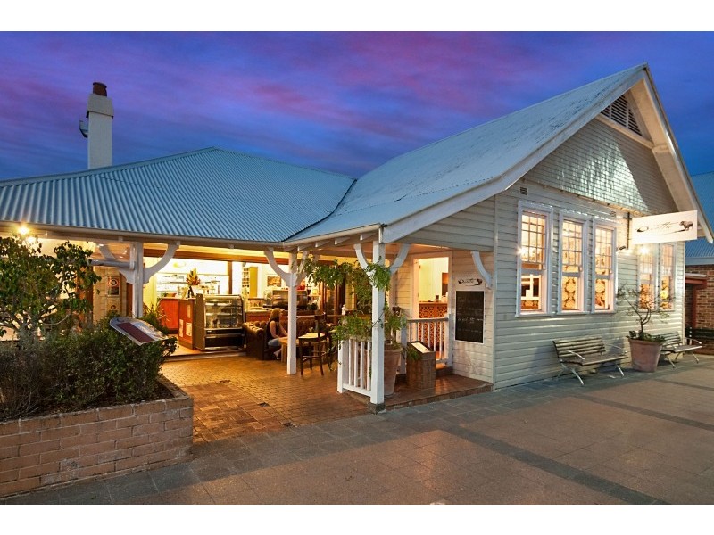 - Quattro Country, Alstonville NSW 2477