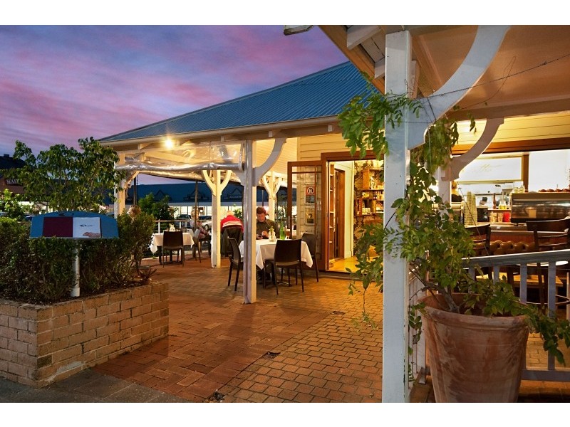 - Quattro Country, Alstonville NSW 2477