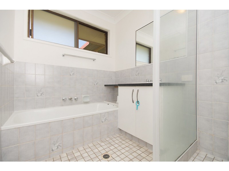 18 Robindale Drive, Wollongbar NSW 2477