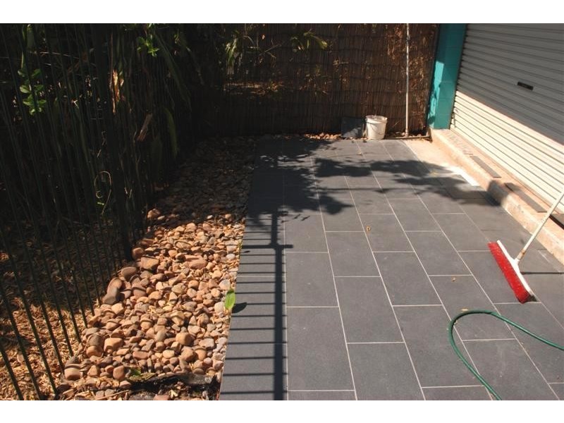 Coconut Grove NT 0810