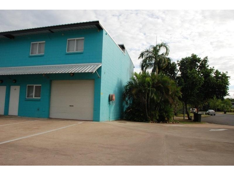 Coconut Grove NT 0810