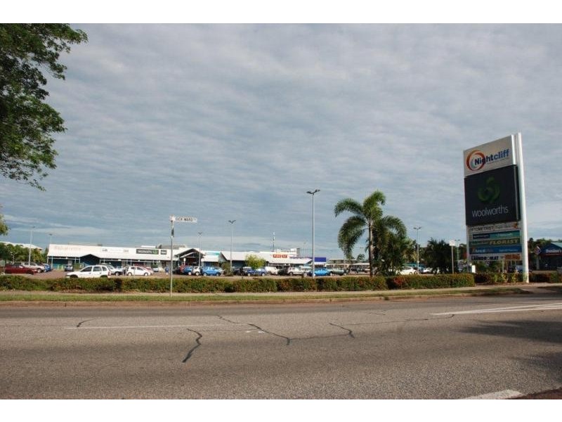 Coconut Grove NT 0810