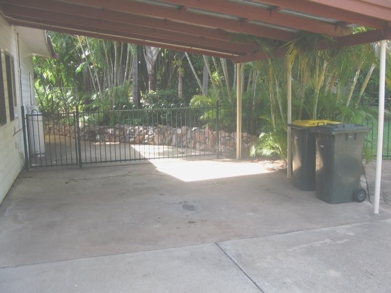 2 Johns Place, Rapid Creek NT 0810