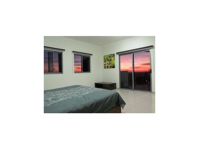 29/2-3 Packard Place, Larrakeyah NT 0820