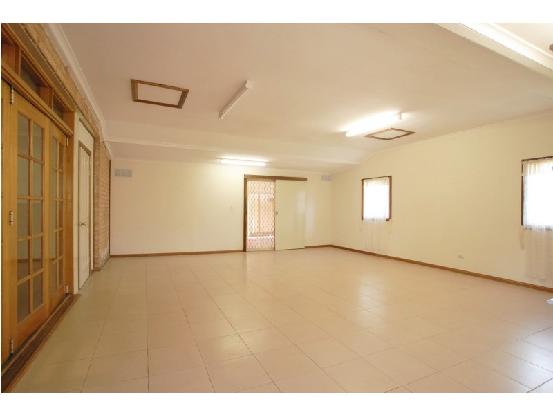25 Wellington Road, Auburn NSW 2144