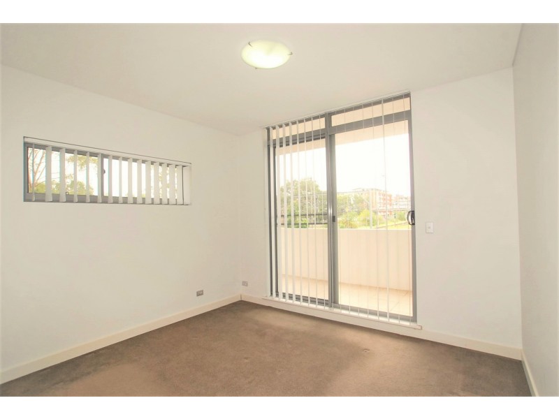 5/28 Brickworks Drive, Holroyd NSW 2142