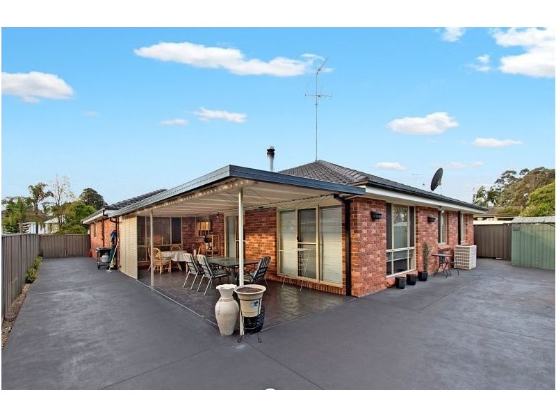 25 Manorhouse Boulevard, Quakers Hill NSW 2763