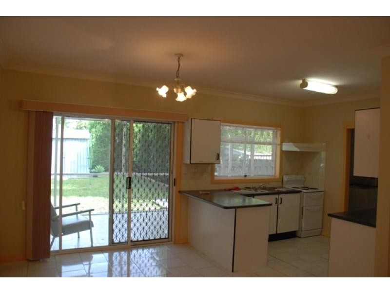 4A Cutcliffe Avenue, Regents Park NSW 2143