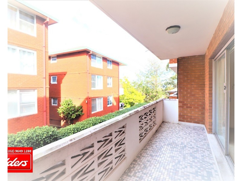 1/240 Blaxland Road, Ryde NSW 2112