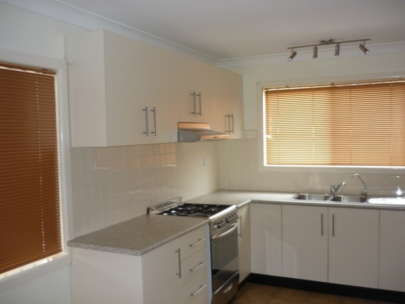 2/81 Harrow Road, Auburn NSW 2144