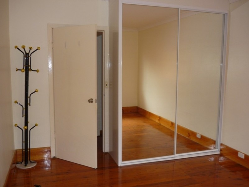 2/81 Harrow Road, Auburn NSW 2144