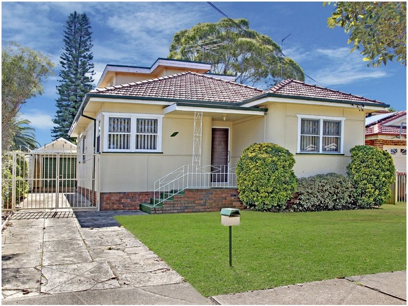 27 DUNBAR AVENUE, Regents Park NSW 2143