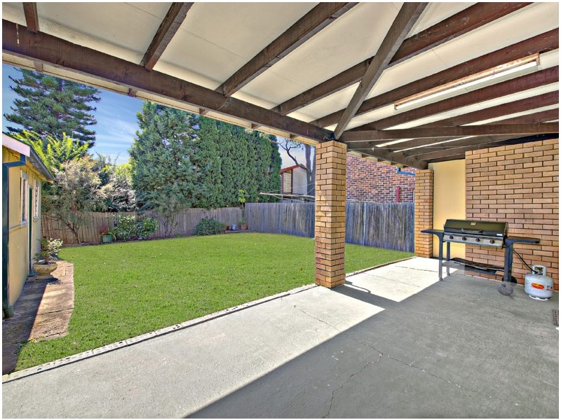 27 DUNBAR AVENUE, Regents Park NSW 2143