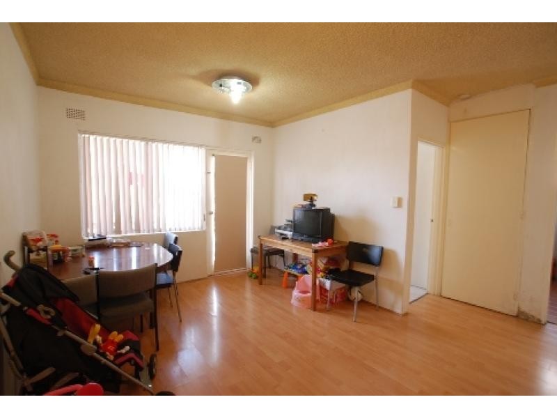 10/23 The Crescent, Berala NSW 2141