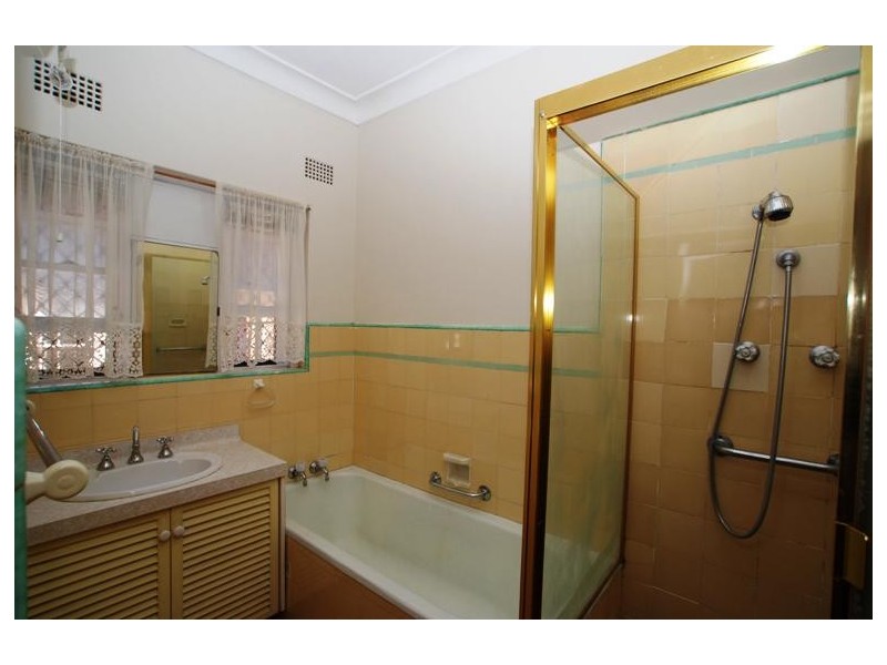 64 Raymond Street West, Lidcombe NSW 2141