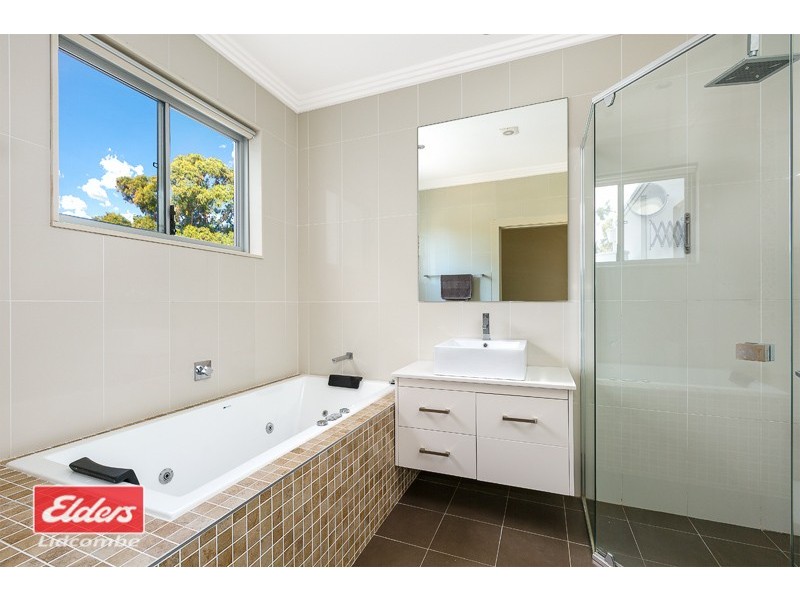 16 Larcombe Street, Regents Park NSW 2143