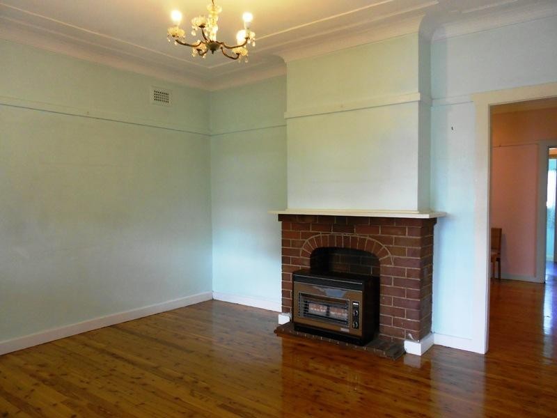 81 Proctor Pde, Chester Hill NSW 2162