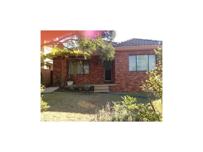 6 CLUCAS ROAD, Regents Park NSW 2143