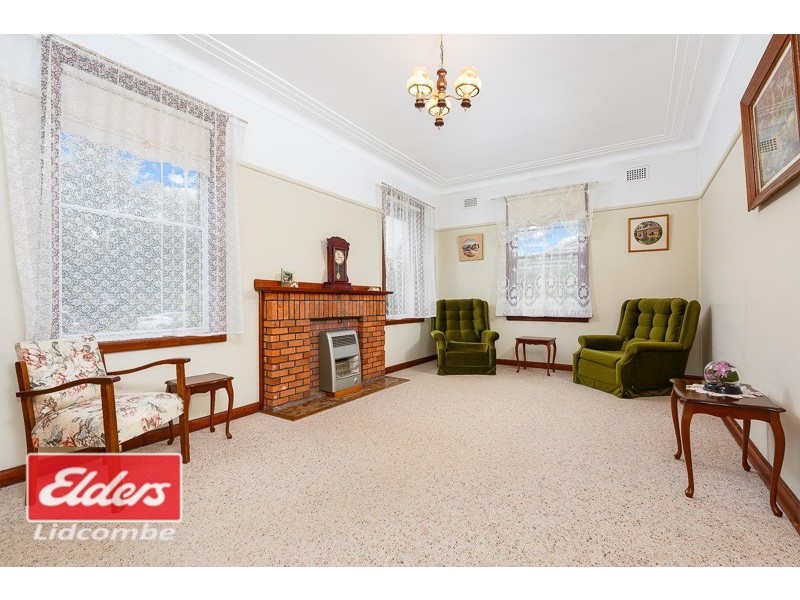 8 Moller Avenue, Birrong NSW 2143