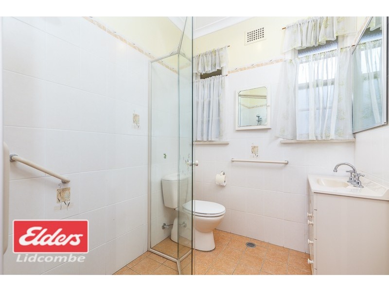 8 Moller Avenue, Birrong NSW 2143